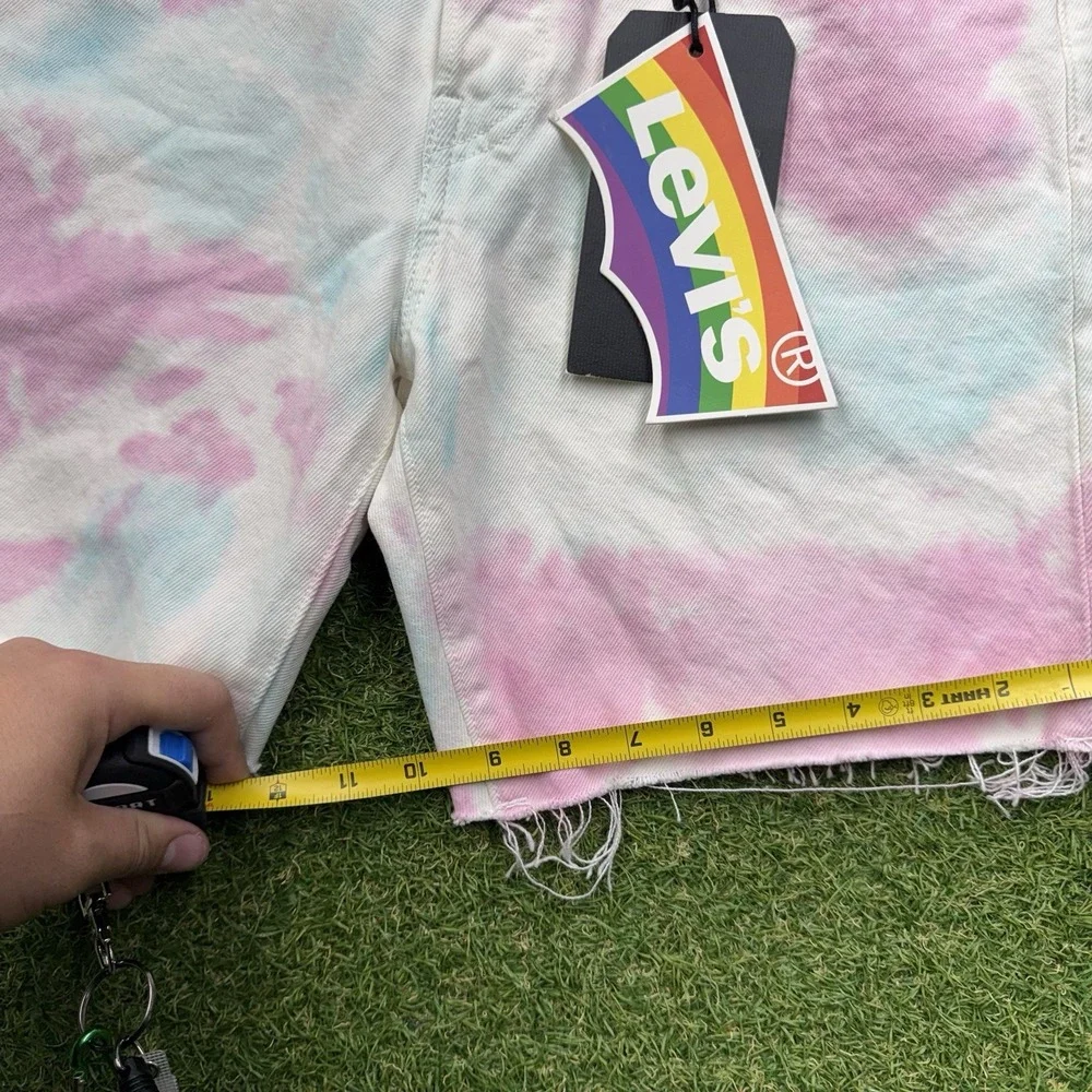 Levis 501 '93 Pride Tie Dye Shorts Mens 29 Buttonfly Frayed Hem MSRP $69.50 NWT